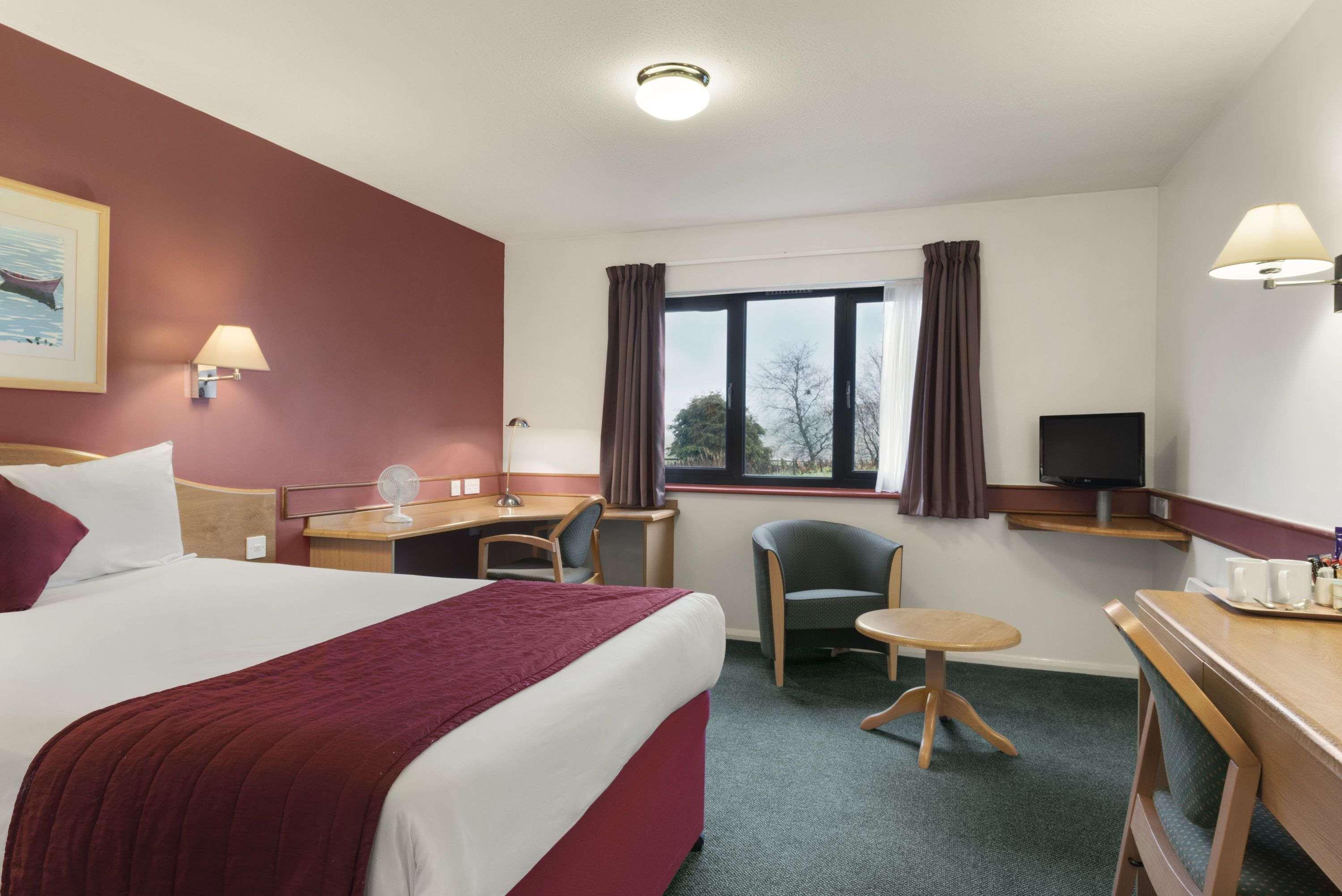 Days Inn Hotel Abington - Glasgow Екстер'єр фото