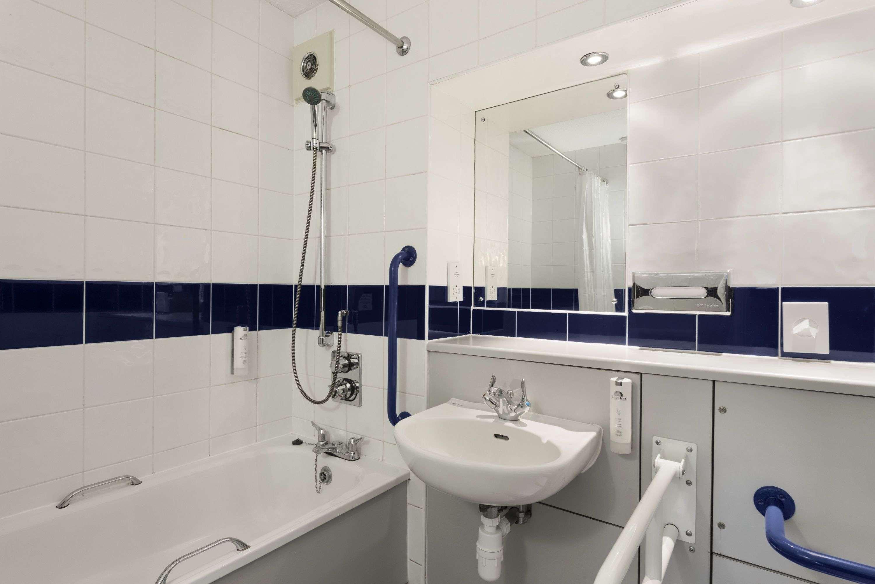 Days Inn Hotel Abington - Glasgow Екстер'єр фото