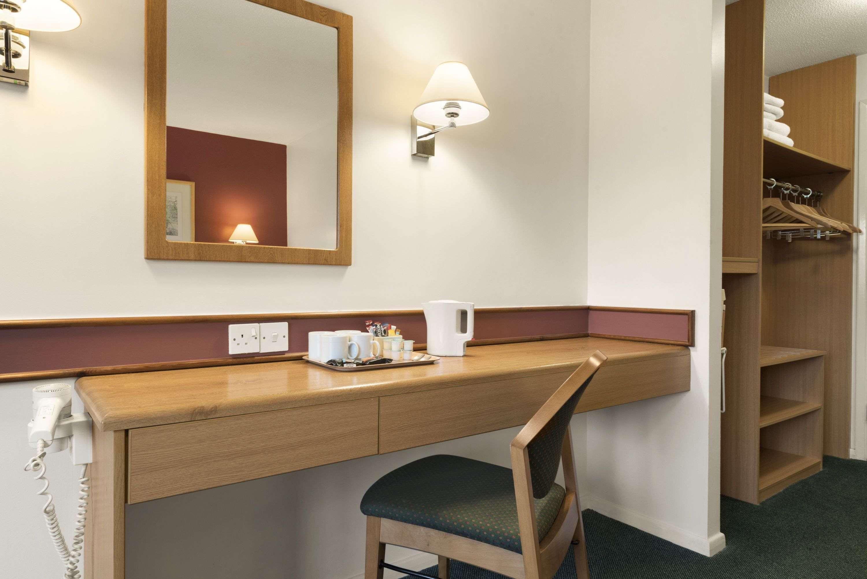 Days Inn Hotel Abington - Glasgow Екстер'єр фото