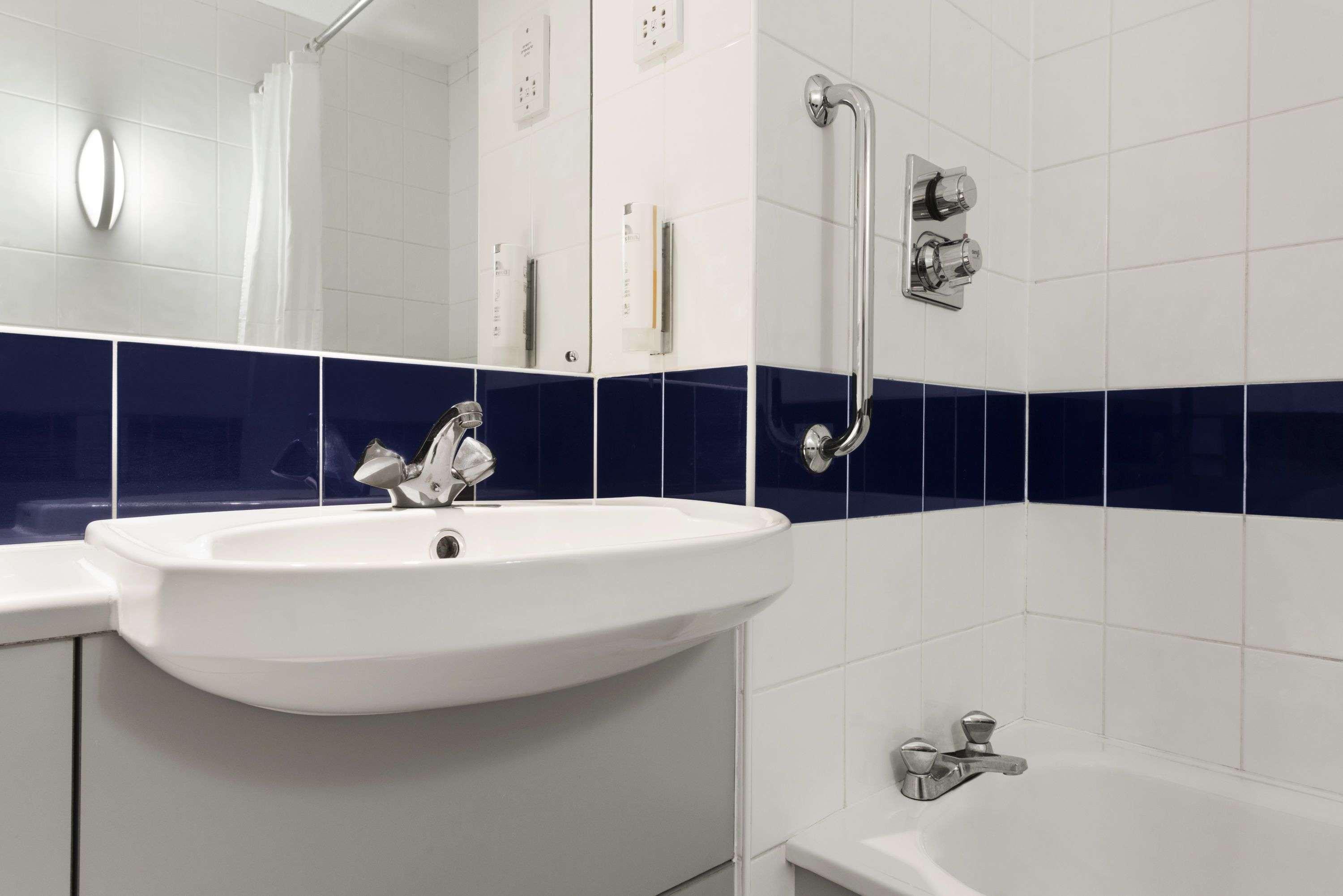 Days Inn Hotel Abington - Glasgow Екстер'єр фото