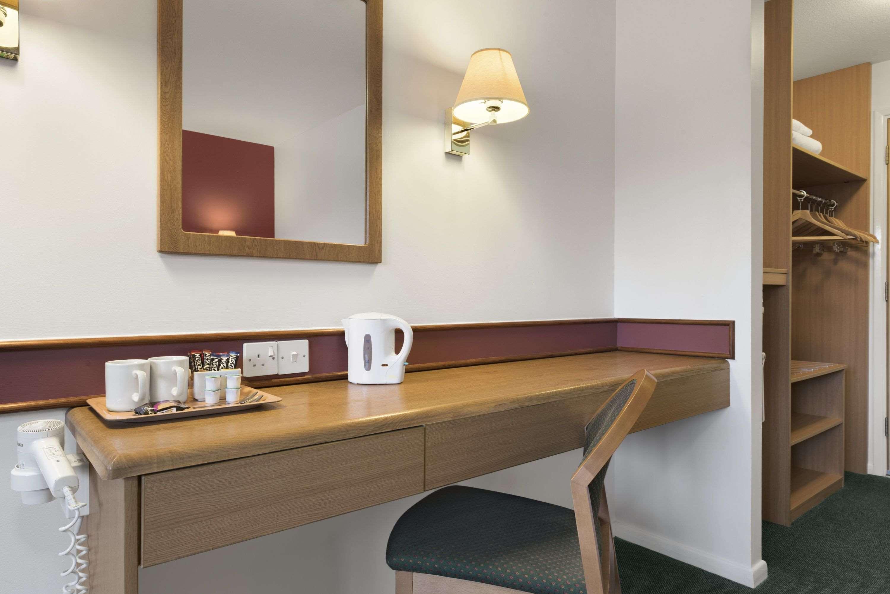 Days Inn Hotel Abington - Glasgow Екстер'єр фото